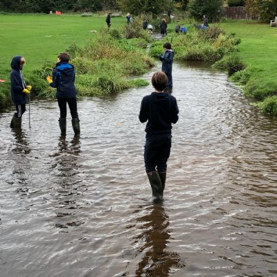 Tillingbourne13)