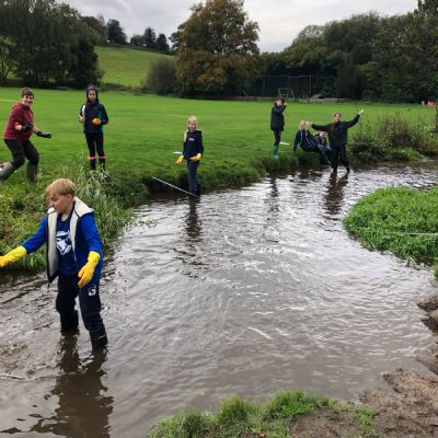 Tillingbourne16)