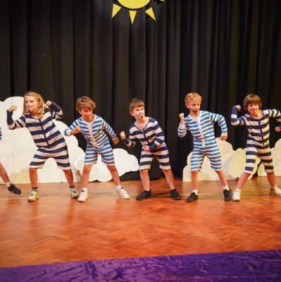 Pre-prepDanceShow98)