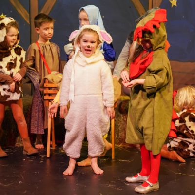 Nativity124)