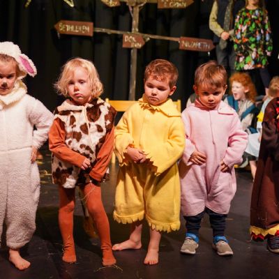 Nativity178)