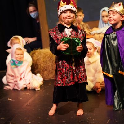 Nativity23)