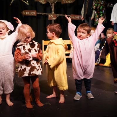 Nativity232)