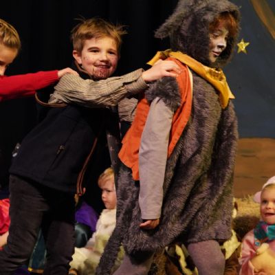 Nativity280)