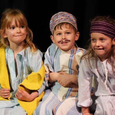 Nativity284)