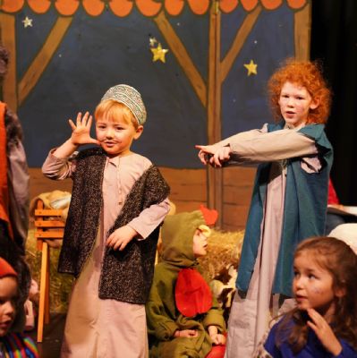 Nativity9)