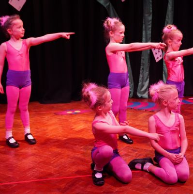 Pre-prepDanceShow245)