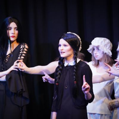 TheAddamsFamily312)2)