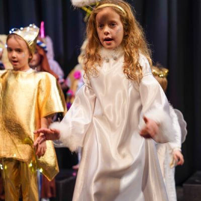 Nativity120)