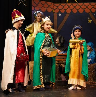 Nativity132)