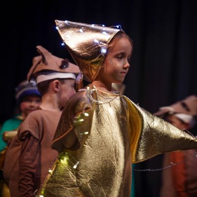 Nativity7)