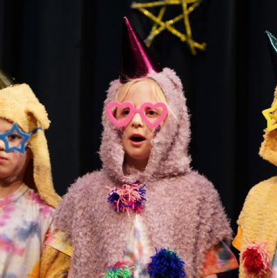 Nativity8)