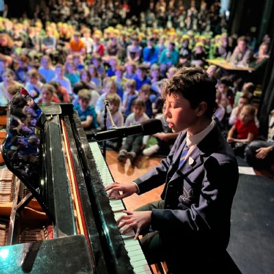 HouseMusicFinals12)