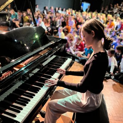 HouseMusicFinals18)
