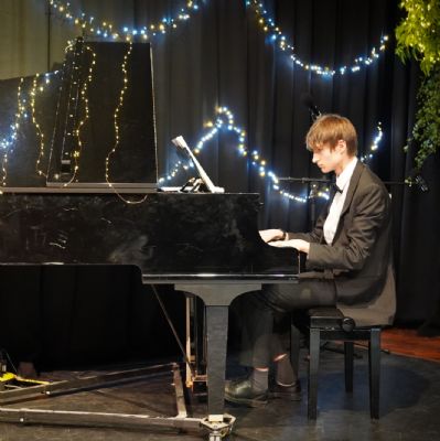 Year11Leavers'ConcertandDinner38)