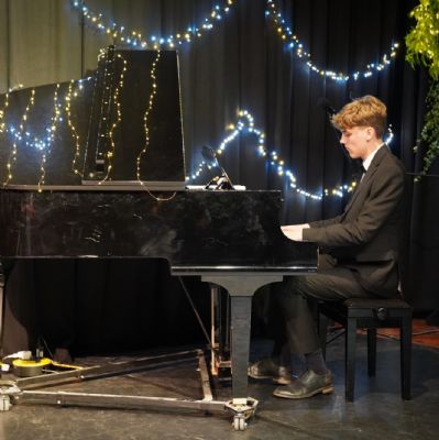 Year11Leavers'ConcertandDinner97)